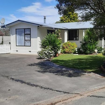 Cosy On Courtney Villa Motueka Exterior photo
